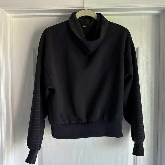 Lululemon Runner Pullover - Picture 2 of 5